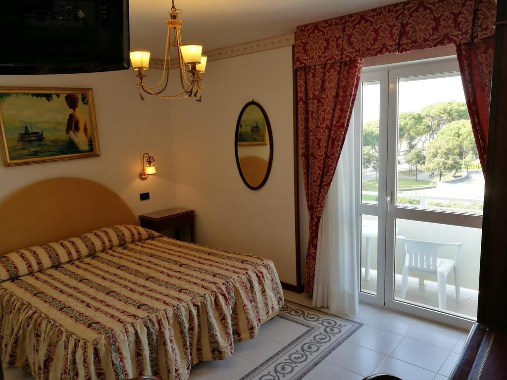 Hotel Miramare Lignano Sabbiadoro Eksteriør bilde